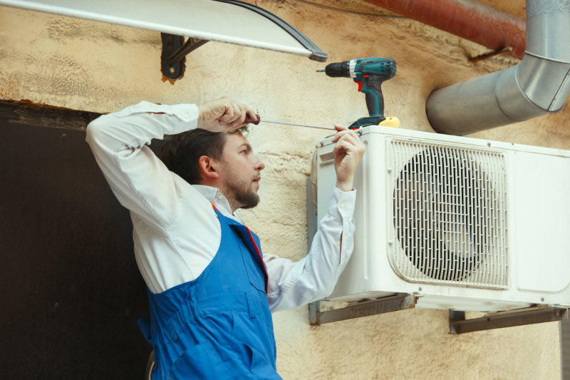 Przegląd i serwis klimatyzacji domowej – dowolny czy obowiązkowy